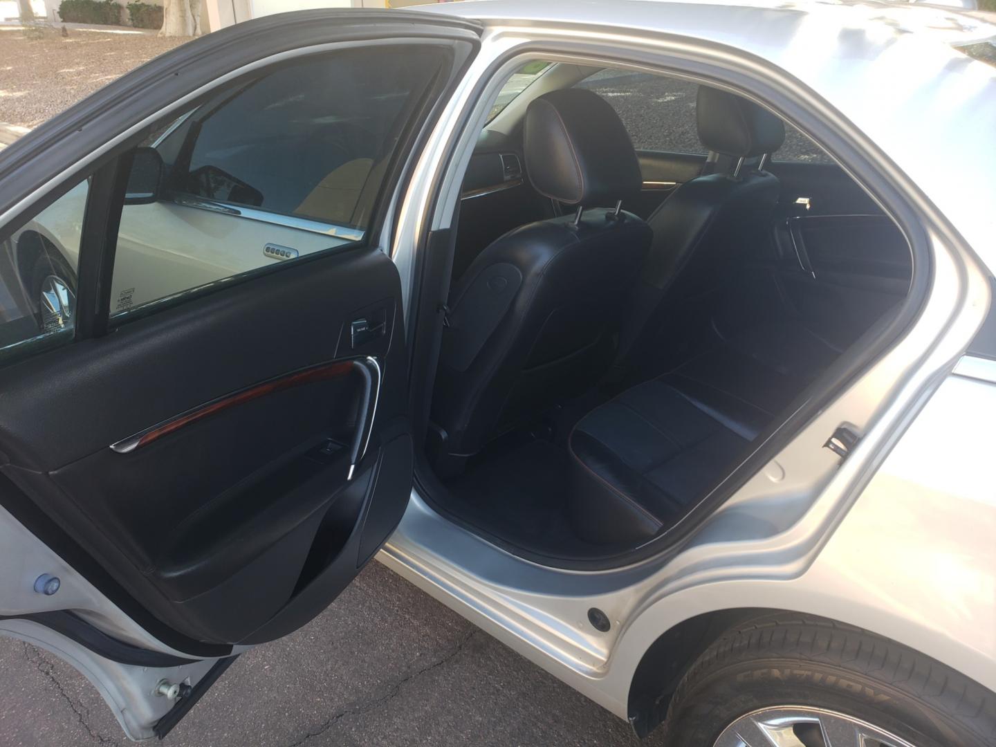 2010 /gray and black Lincoln MKZ base (3LNHL2GCXAR) with an 3.5L V6 DOHC 24V engine, 6-Speed Automatic transmission, located at 323 E Dunlap Ave., Phoenix, AZ, 85020, (602) 331-9000, 33.567677, -112.069000 - 2010 Lincoln MKZ,....... EXCELLENT condition, A Real Must See!!.... No accidents, Stereo/cd Player, Satellite compatible, Phone sync, Bluetooth, Ice cold ac, Clean Black and Gray interior with Black leather seats in near perfect condition, Gorgeous tinted sunroof, power windows, power door locks, cl - Photo#10